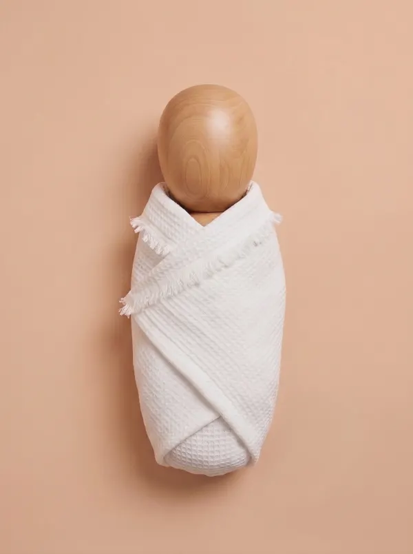 Emmaillotage 1 · Bébé et enfant, dressing du studio de Julie Dugardin Photographe