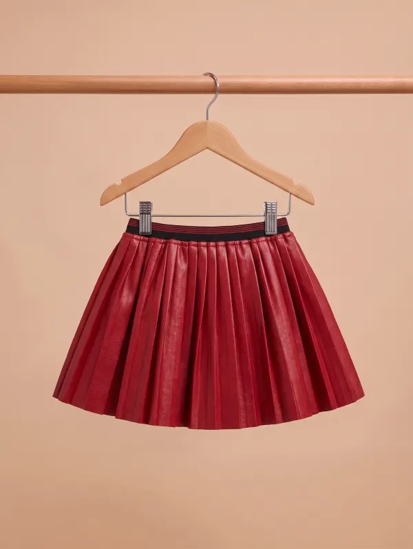 Jupe rouge — 9-10 ans · Bébé et enfant, dressing du studio de Julie Dugardin Photographe